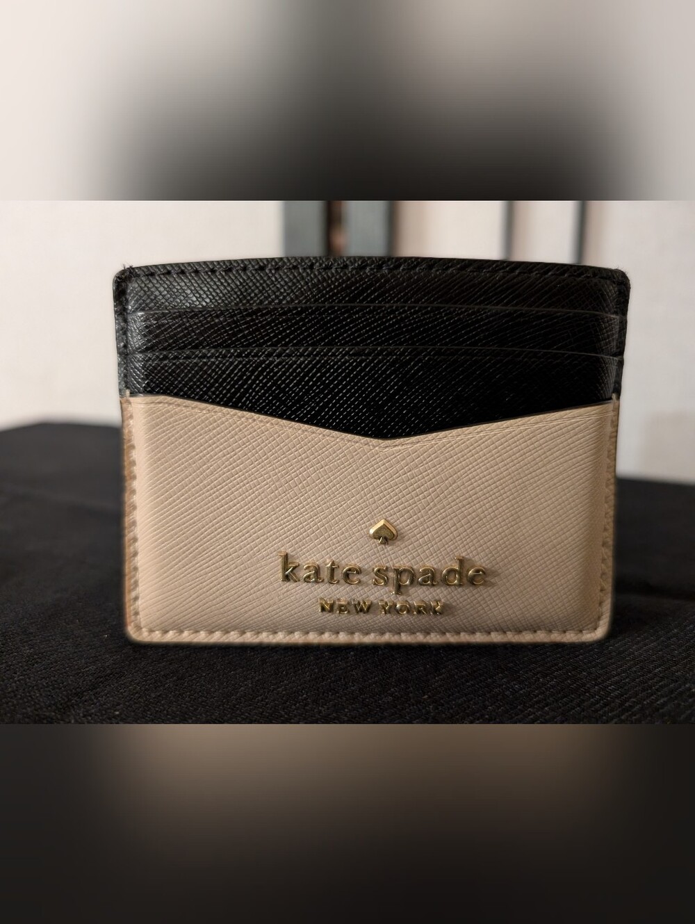 kate spade New York Black and Cream Saffiano Card Holder